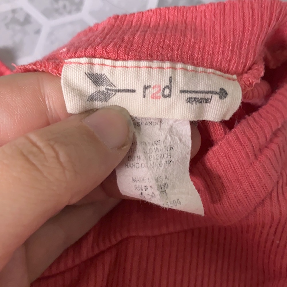 R2D Small Pink Keyhole Layered Tank Top - Picture 6 of 6